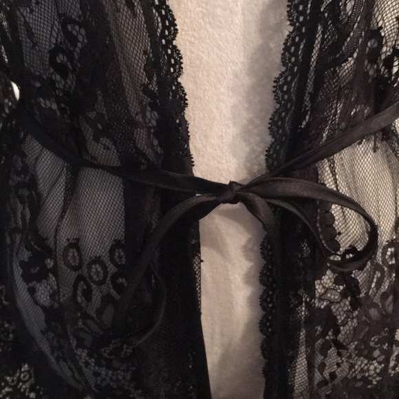 In Bloom lingerie robe - Picture 3 of 7